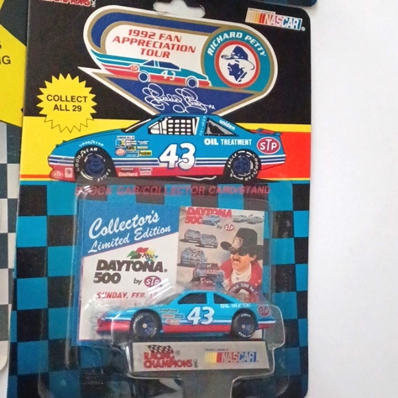 6 RARE Vintage Richard Petty Diecast Collection - Picture 7 of 8